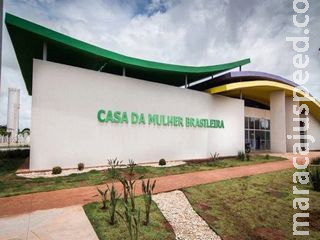 Mulher é agarrada e denuncia colega de campanha por importunação sexual Mulher é agarrada e denuncia colega de campanha por importunação sexual