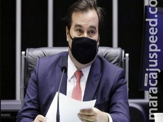 Na internet, Maia critica Bolsonaro, “temos mais de 160 mil mortes”