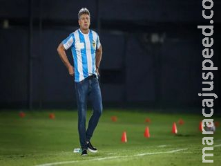 Na Libertadores, Renato Gaúcho usa camisa da seleção Argentina em homenagem a Maradona Na Libertadores, Renato Gaúcho usa camisa da seleção Argentina em homenagem a Maradona