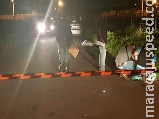 Pedestre é arremessada a dois metros e morre após ser atropelada por motorista Pedestre é arremessada a dois metros e morre após ser atropelada por motorista
