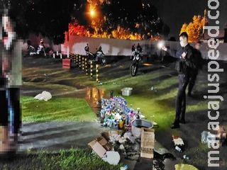 Polícia termina com festinha de 150 pessoas em Dourados, mas apenas um é preso Polícia termina com festinha de 150 pessoas em Dourados, mas apenas um é preso