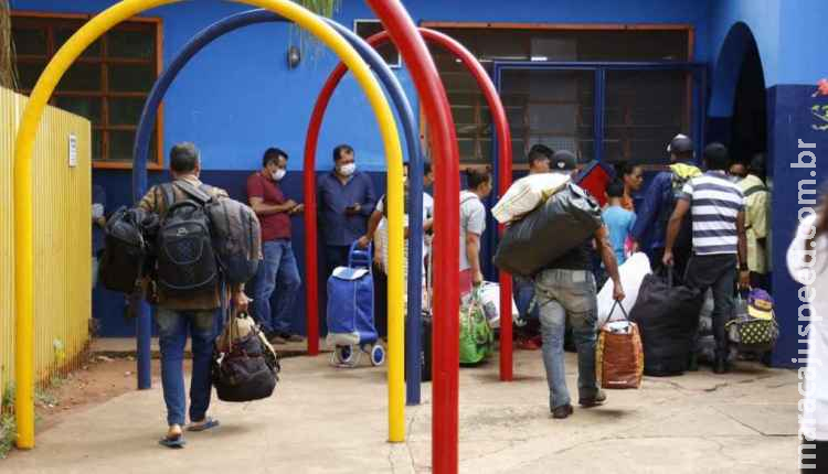 Prefeitura fecha contrato de R$ 181 mil para compra de uniformes escolares Prefeitura fecha contrato de R$ 181 mil para compra de uniformes escolares