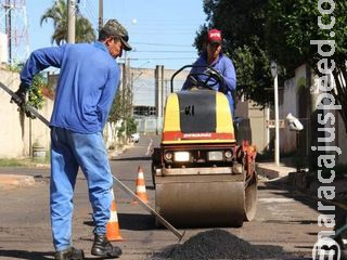 Tapa-buracos: Juiz suspende ação para esperar acórdão sobre retirada de réus