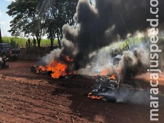 Traficante faz pouso forçado e queima avião carregado de cocaína no Paraguai