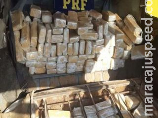 Traficante tenta fugir com fusca lotado de maconha, mas acaba preso na BR-463 Traficante tenta fugir com fusca lotado de maconha, mas acaba preso na BR-463