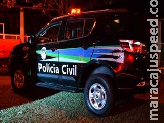 Veterinário encontra pedaço de ferro no ânus de cachorro e homem é denunciado Veterinário encontra pedaço de ferro no ânus de cachorro e homem é denunciado