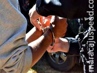 Após ameaçar sangrar a própria mãe, homem é preso em cidade de MS