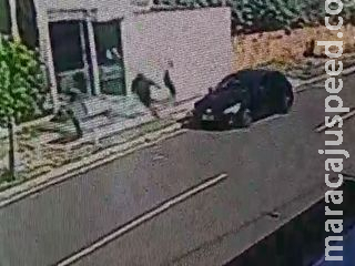 Bandidos tentam furtar casa no Polonês e fogem após funcionária gritar por socorro Bandidos tentam furtar casa no Polonês e fogem após funcionária gritar por socorro