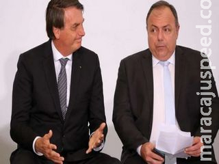 Bolsonaro inclui Coronavac em plano de vacinação e diz que em breve Brasil volta à normalidade