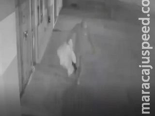 Câmeras flagram homem que utilizava telhado da Agepen-MS para jogar drogas dentro de presídio Câmeras flagram homem que utilizava telhado da Agepen-MS para jogar drogas dentro de presídio