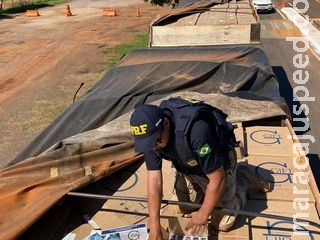 Caminhoneiro é preso com R$ 2,7 milhões em cigarros contrabandeados