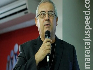 Com covid-19, secretário-adjunto da SAS é entubado após parada cardiorrespiratória Com covid-19, secretário-adjunto da SAS é entubado após parada cardiorrespiratória