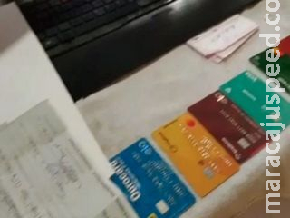 Criminosos falsificavam documentos para cadastros da Caixa e saques do auxílio em MS