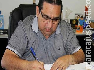 Duas semanas após ser reeleito, Iunes demite 300 comissionados na Prefeitura de Corumbá Duas semanas após ser reeleito, Iunes demite 300 comissionados na Prefeitura de Corumbá