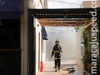 Incêndio em restaurante na véspera do Natal faz dono cancelar encomendas de ceias Incêndio em restaurante na véspera do Natal faz dono cancelar encomendas de ceias