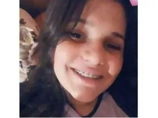 Jovem suspeito de matar namorada com mais de 20 facadas é preso quando tentava fugir Jovem suspeito de matar namorada com mais de 20 facadas é preso quando tentava fugir