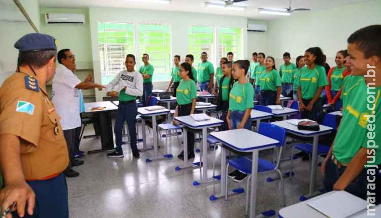 Mais duas escolas cívico-militares devem ser implantadas em MS no próximo ano Mais duas escolas cívico-militares devem ser implantadas em MS no próximo ano