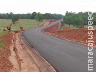 Manutenção de rodovias em Coxim e Naviraí vai custar R$ 20,8 milhões Manutenção de rodovias em Coxim e Naviraí vai custar R$ 20,8 milhões