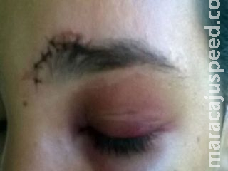 Mulher é trancada em casa, espancada na frente dos filhos e ameaçada de morte pelo marido