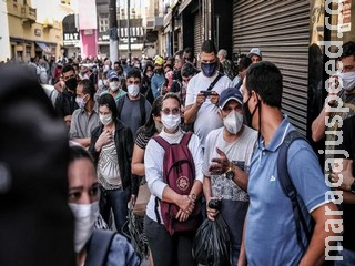 Na pandemia, desemprego alcança 14,2% em novembro e bate recorde Na pandemia, desemprego alcança 14,2% em novembro e bate recorde
