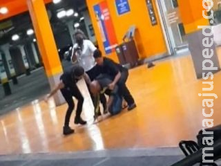 Seis pessoas foram indiciadas pela morte de João Alberto em estacionamento do Carrefour Seis pessoas foram indiciadas pela morte de João Alberto em estacionamento do Carrefour