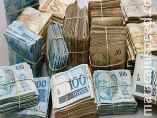 Advogado suspeito de dar golpe em asilo também teria ‘retido’ R$ 744 mil de empresário Advogado suspeito de dar golpe em asilo também teria ‘retido’ R$ 744 mil de empresário