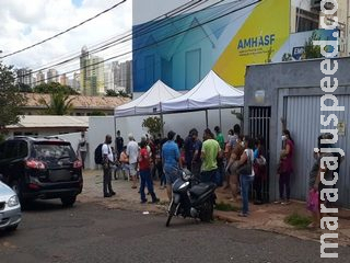 Após filas, agência de habitação prorroga prazo para pagamento de parcelas em Campo Grande