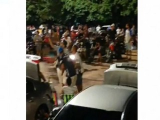Após fiscalização em bares e igrejas, equipes dispersam aglomeração na Orla Morena Após fiscalização em bares e igrejas, equipes dispersam aglomeração na Orla Morena