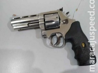 Briga entre homens acaba com um morto a tiros e facada