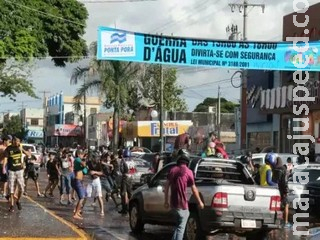 Com bandeira cinza do coronavírus, Ponta Porã cancela ‘guerra d’água’ no Carnaval Com bandeira cinza do coronavírus, Ponta Porã cancela ‘guerra d’água’ no Carnaval