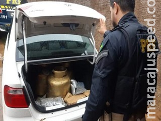 Dois são presos pela PRF após descoberta de maconha escondida em botijões de gás