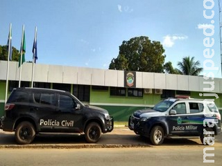 ‘Dou todo dinheiro das minhas férias’: preso dirigindo bêbado, homem tenta subornar policiais em delegacia de MS