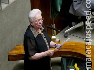 Eleição na Câmara opõe Erundina a Freixo e David Miranda; PSOL pode apoiar Baleia Eleição na Câmara opõe Erundina a Freixo e David Miranda; PSOL pode apoiar Baleia