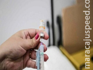 Ex-BCs, dizem que atraso na vacinação preocupa por pressão fiscal Ex-BCs, dizem que atraso na vacinação preocupa por pressão fiscal