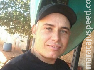 Juiz marca nova audiência e adolescente que matou pai a facadas após briga segue internado Juiz marca nova audiência e adolescente que matou pai a facadas após briga segue internado