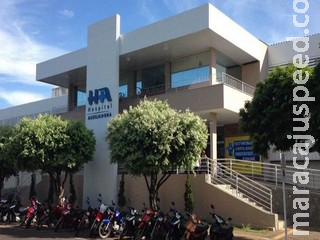 Mãe encontra filho desacordado em casa e homem morre em hospital