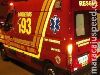 Menino cai de caminhonete e é atropelado após pai dar marcha ré em MS Menino cai de caminhonete e é atropelado após pai dar marcha ré em MS