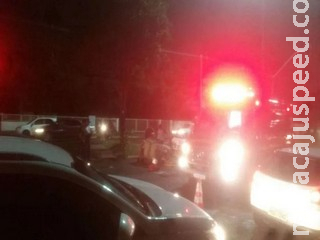 Motociclista fica ferida em acidente na Avenida Coronel Antonino