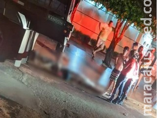 Motociclista morre após colidir em caminhão estacionado em MS Motociclista morre após colidir em caminhão estacionado em MS