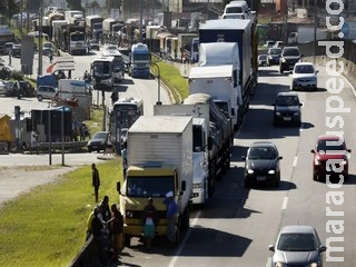 Nova alta no diesel aumenta risco de greve dos caminhoneiros Nova alta no diesel aumenta risco de greve dos caminhoneiros