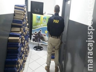 Perseguido por PM e PRF, traficante abandona 581 quilos de maconha