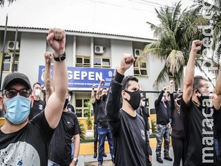 Por regulamentação da polícia penal em presídios, agentes protestam na Agepen