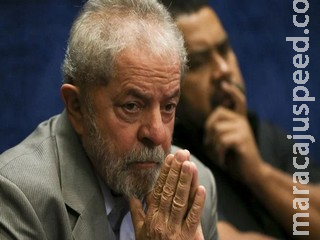 Procuradores pedem que Lewandowski revogue decisão que garante dados de operação a Lula Procuradores pedem que Lewandowski revogue decisão que garante dados de operação a Lula