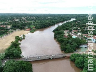 Rio Aquidauana atinge 7,9 metros e deixa ribeirinhos desabrigados