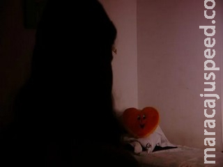 Vítima de tortura, menina de 3 anos foi levada duas vezes para ritual, revela curandeira Vítima de tortura, menina de 3 anos foi levada duas vezes para ritual, revela curandeira