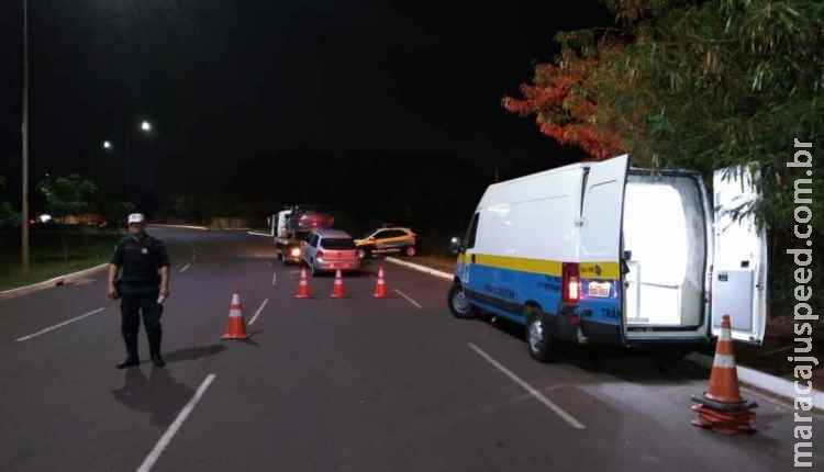 Ao menos três são presos em flagrante durante blitz da Lei Seca no Amambaí Ao menos três são presos em flagrante durante blitz da Lei Seca no Amambaí