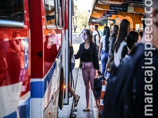 Decreto amplia uso de passe de idoso e prevê punição se houver desrespeito no cartão de estudante Decreto amplia uso de passe de idoso e prevê punição se houver desrespeito no cartão de estudante