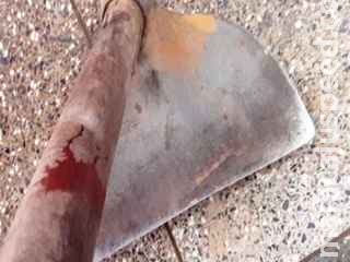Durante briga, funcionário de chácara mata patrão com golpe de enxada Durante briga, funcionário de chácara mata patrão com golpe de enxada