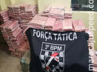 Homem corre ao ver viatura e PM encontra R$ 2 milhões em maconha em MS Homem corre ao ver viatura e PM encontra R$ 2 milhões em maconha em MS