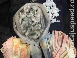 Jovem é preso com arma e por tráfico de drogas no Danúbio Azul Jovem é preso com arma e por tráfico de drogas no Danúbio Azul